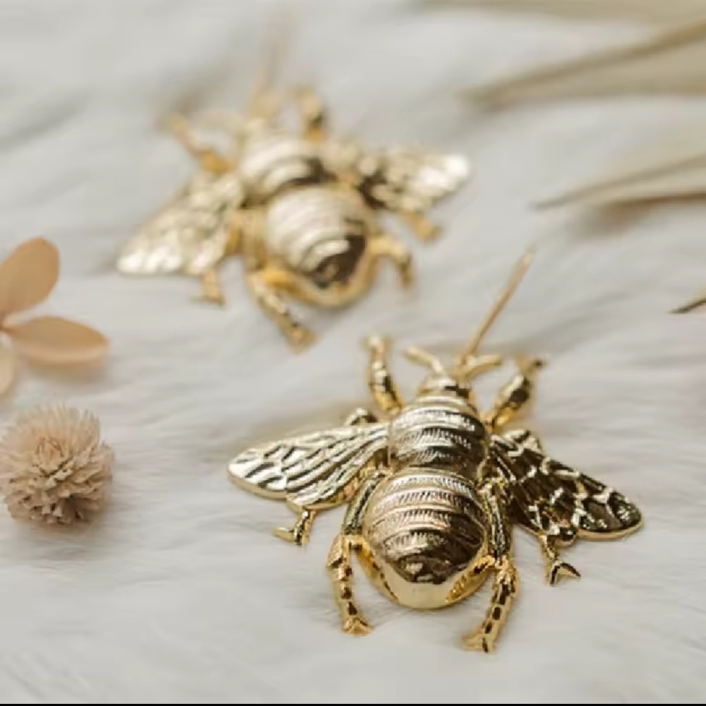 Gold Bee Dangle Earrings Unique Jewelry - Picture 6 of 11